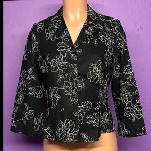 Jones Wear Studio Women's Blazer size PM